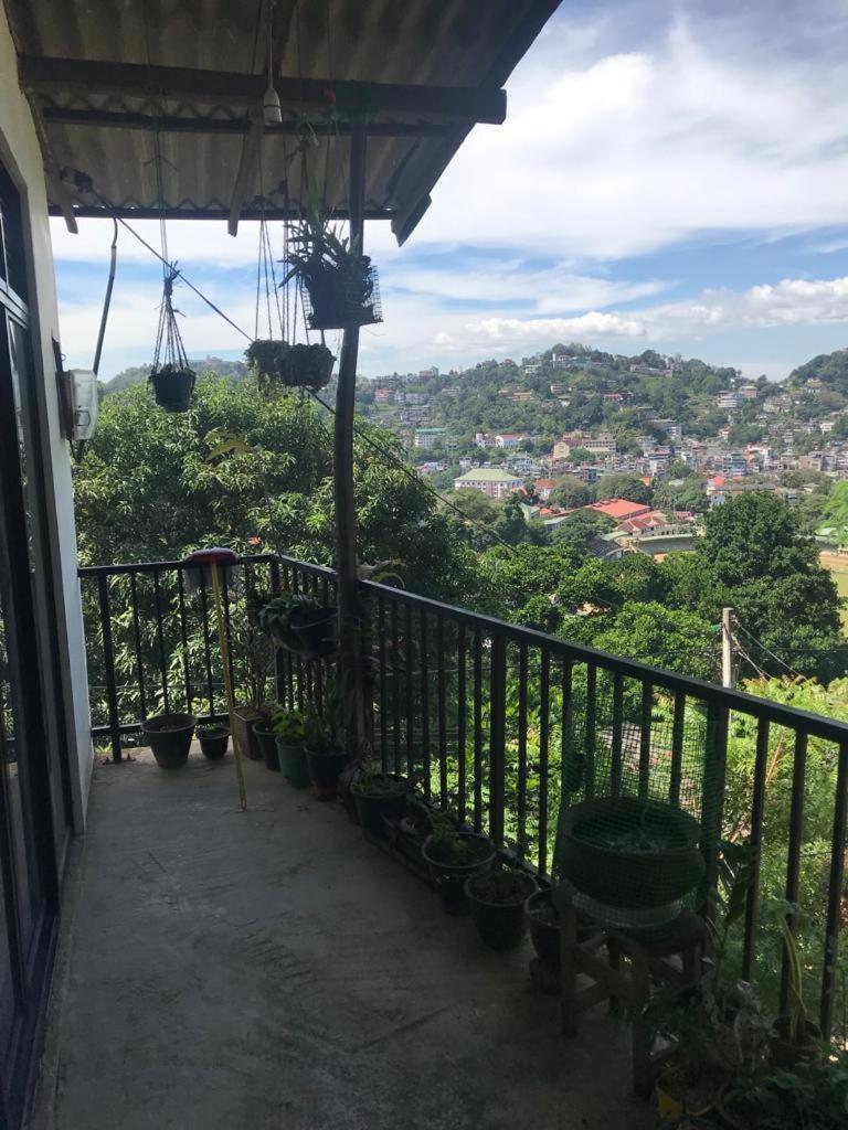 S V Homestay Канди Екстериор снимка